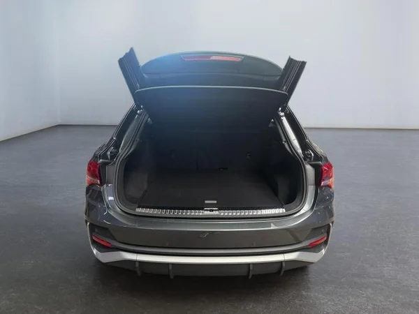 AUDI Q3 Sportback (2021) — foto 20 van 27