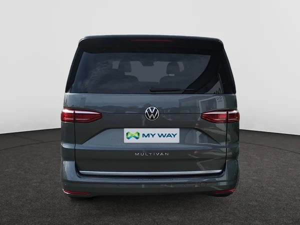 VOLKSWAGEN Multivan T7 (2023) — foto 19 van 24
