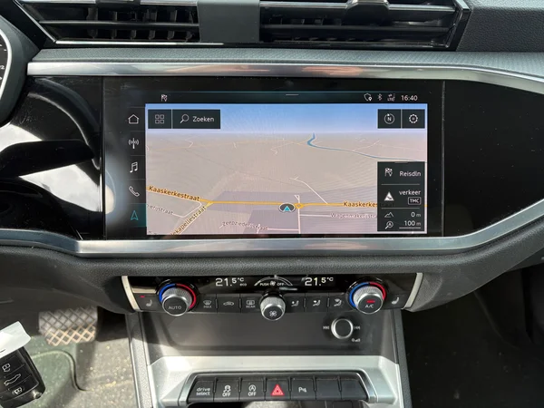 AUDI Q3 Sportback (2020) — foto 4 van 17