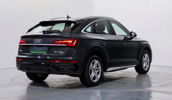 Audi Q5 Sportback PHEV (2022) — foto 41 van 45