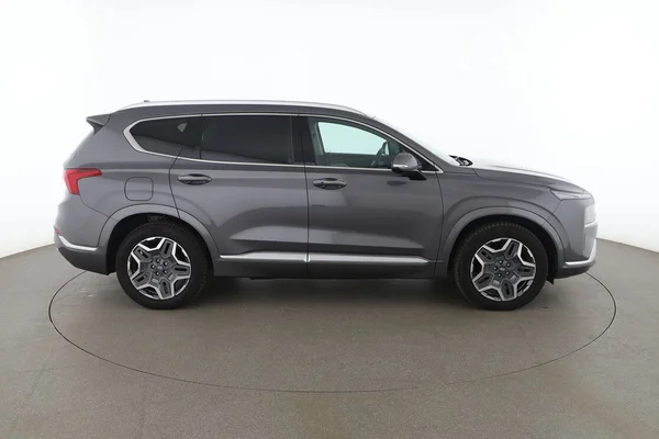 Hyundai Santa Fe (2024) — foto 13 van 16