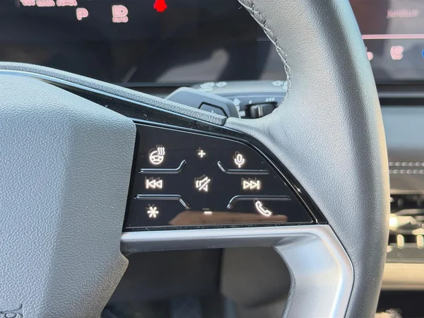 AUDI A6 Avant e-tron (2025) — foto 18 van 20