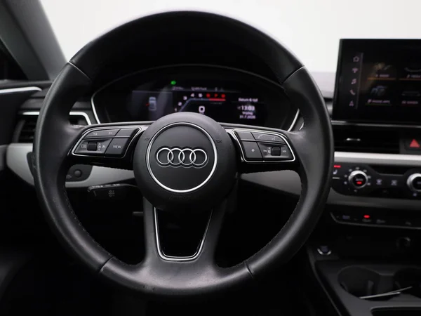 Audi A5 (2022) — foto 41 van 43
