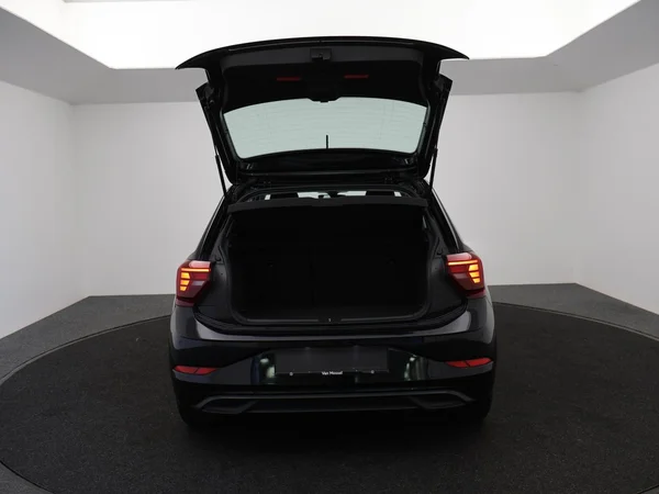 VOLKSWAGEN Polo (2024) — foto 29 van 29