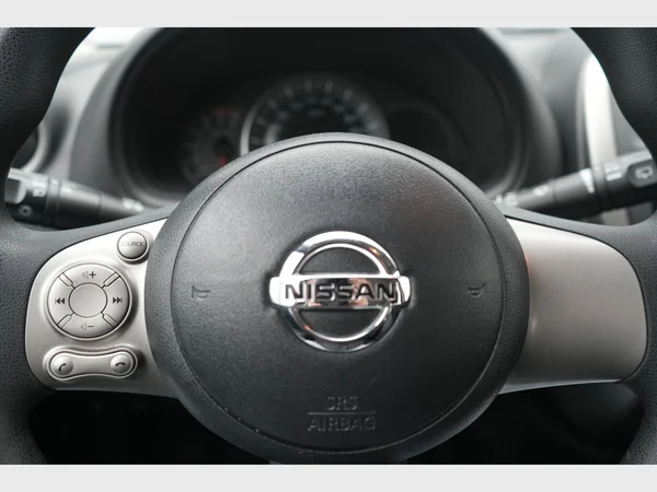 NISSAN Micra (2016) — foto 4 van 20