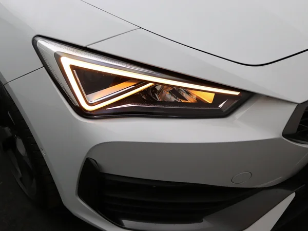 CUPRA Leon ST (2025) — foto 8 van 25