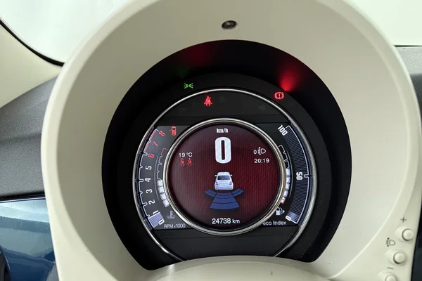 Fiat 500 (2022) — foto 5 van 22