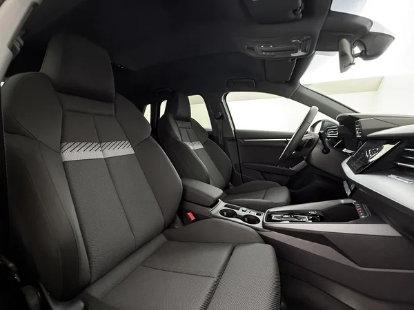 AUDI A3 Sportback (2025) — foto 16 van 18