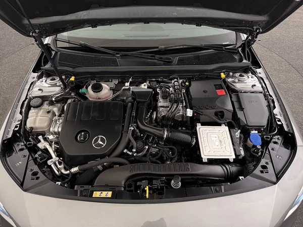 MERCEDES CLA 250 (2022) — foto 6 van 34
