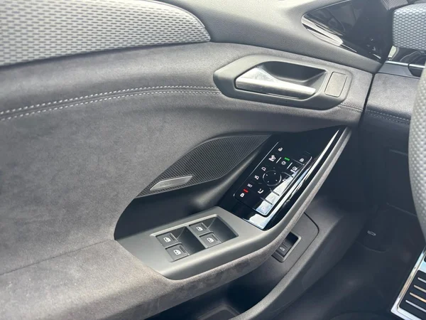 AUDI A6 Avant e-tron (2026) — foto 10 van 23