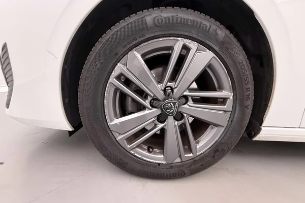 Peugeot 308 (2022) — foto 17 van 32