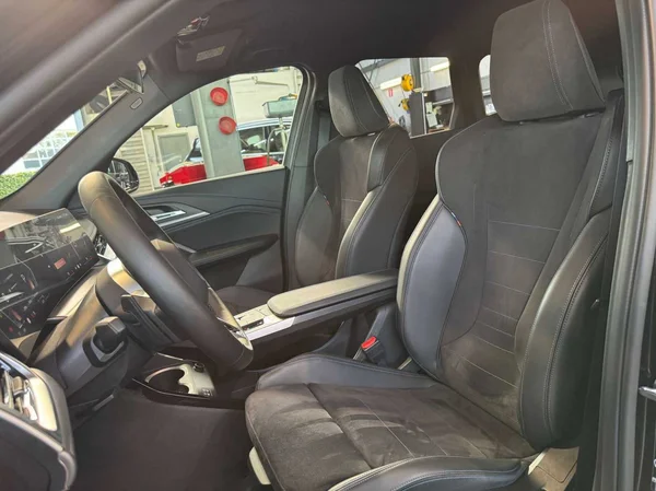 BMW X1 (2024) — foto 16 van 18