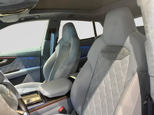 AUDI RS Q8 SUV (2024) — foto 9 van 22
