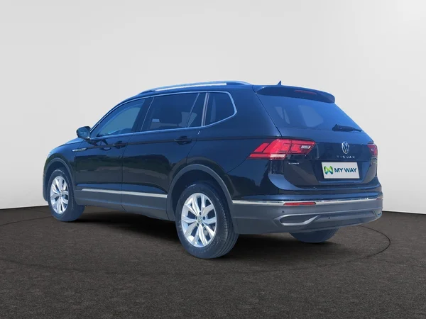 VOLKSWAGEN Tiguan Allspace (2023) — foto 7 van 13