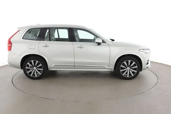 Volvo XC90 (2021) — foto 13 van 16