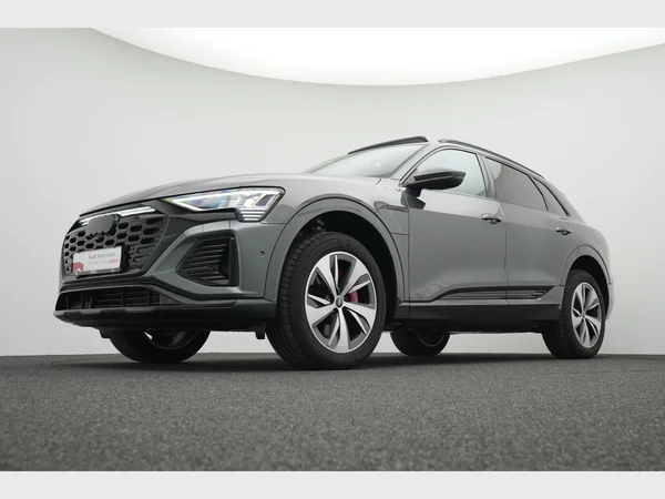 AUDI Q8 e-tron (2025) — foto 2 van 34