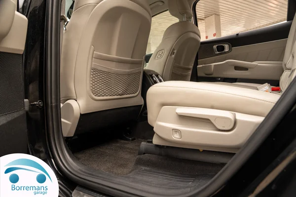 Kia Sorento (2021) — foto 18 van 131