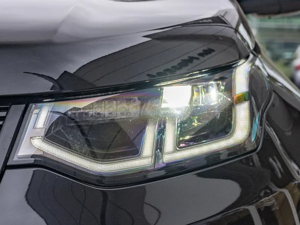 Land Rover Discovery Sport (2022) — foto 21 van 29