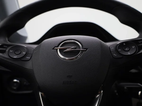 Opel Corsa (2023) — foto 19 van 39