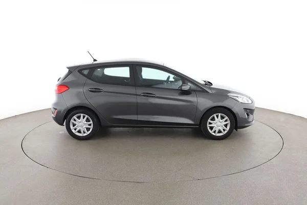 Ford Fiesta (2018) — foto 13 van 16