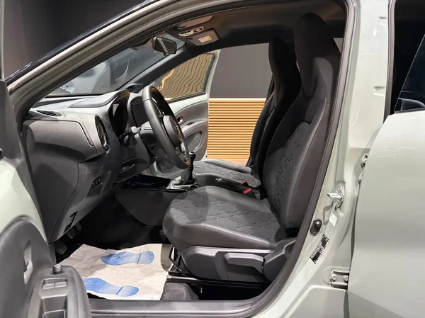 Toyota Aygo (2025) — foto 22 van 24