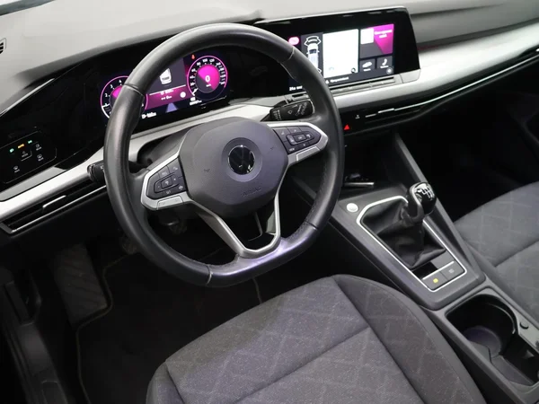 VOLKSWAGEN Golf VIII SW (2022) — foto 9 van 23
