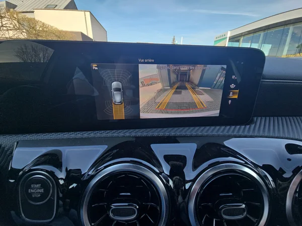 MERCEDES-BENZ A 250 (2023) — foto 11 van 24