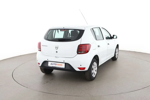Dacia Sandero (2020) — foto 12 van 16