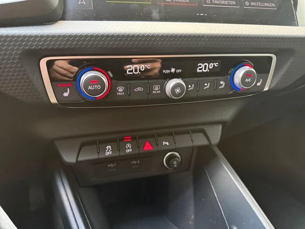 AUDI A1 Sportback (2021) — foto 2 van 15