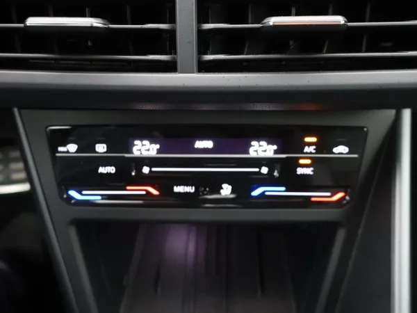 Volkswagen Taigo (2025) — foto 8 van 27