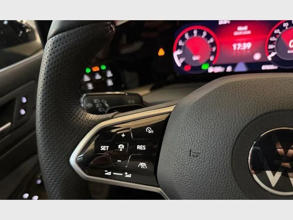 Volkswagen Golf VIII (2021) — foto 5 van 28