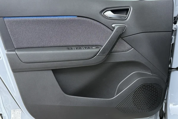 Renault Captur E-Tech (HEV) (2026) — foto 9 van 19