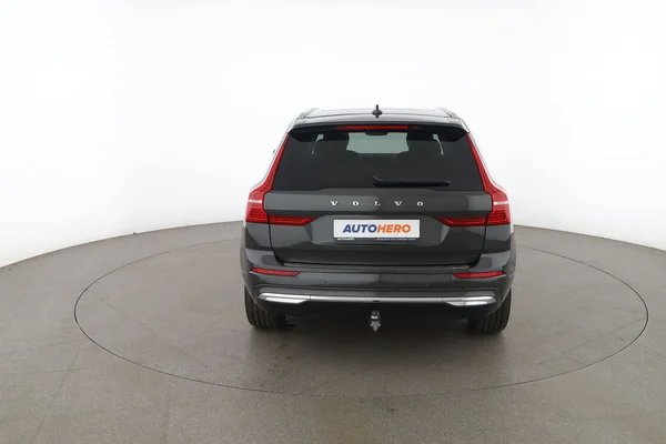 Volvo XC60 (2021) — foto 11 van 16