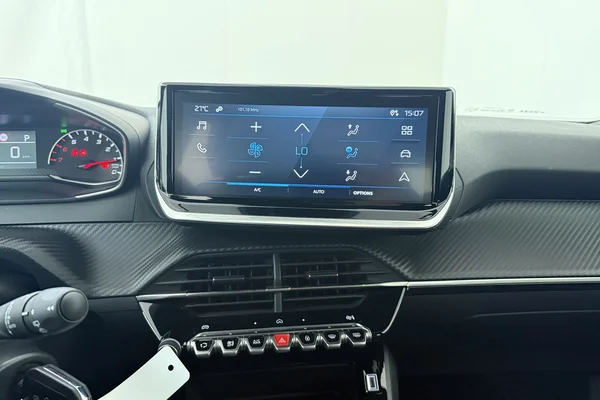 Peugeot 2008 (2025) — foto 3 van 18
