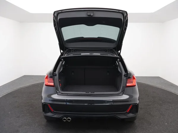 Audi A1 Sportback (2019) — foto 2 van 24