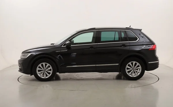 Volkswagen Tiguan (2023) — foto 12 van 28