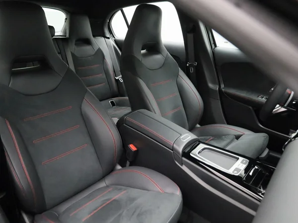 Mercedes-Benz A-Klasse (2025) — foto 40 van 50