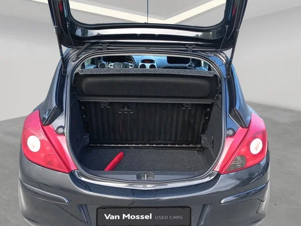 Opel Corsa (2014) — foto 17 van 19