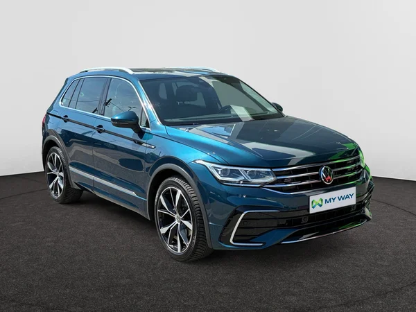 VOLKSWAGEN Tiguan (2022) — foto 12 van 24