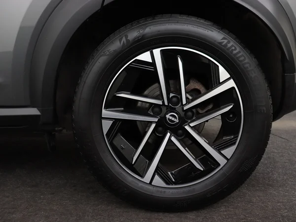NISSAN Juke (2024) — foto 7 van 27