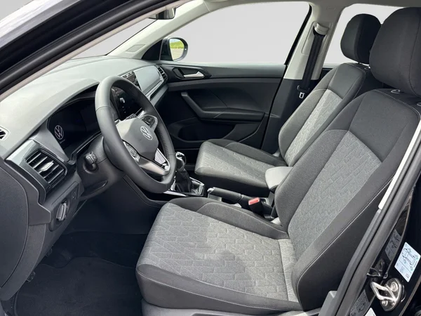 VOLKSWAGEN T-Cross (2025) — foto 11 van 16