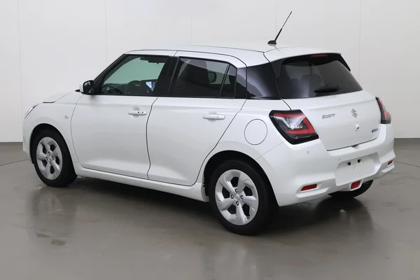 Suzuki Swift (2025) — foto 12 van 18