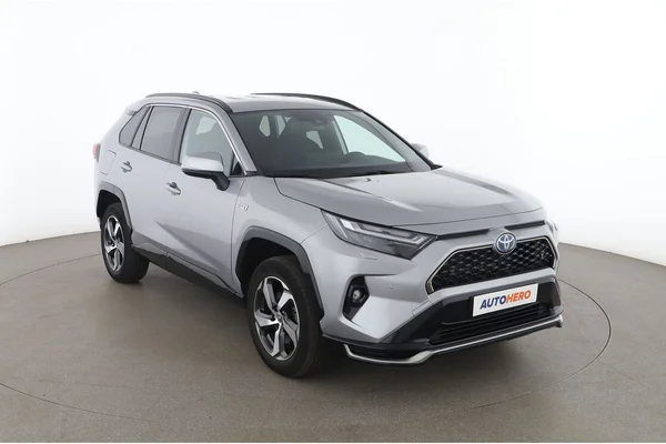 Toyota RAV4 (2024) — foto 13 van 15