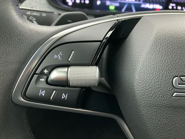 SKODA Kamiq (2025) — foto 9 van 36