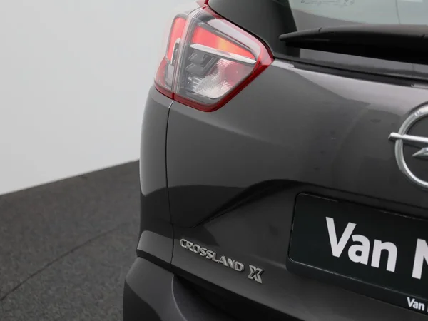Opel Crossland X (2020) — foto 30 van 40