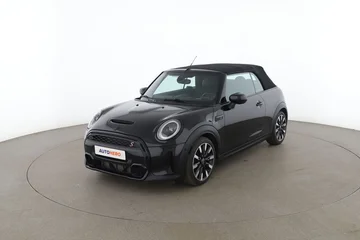 MINI Cabrio 9fa3aa81-3744-4056-bf65-f905d26093ea