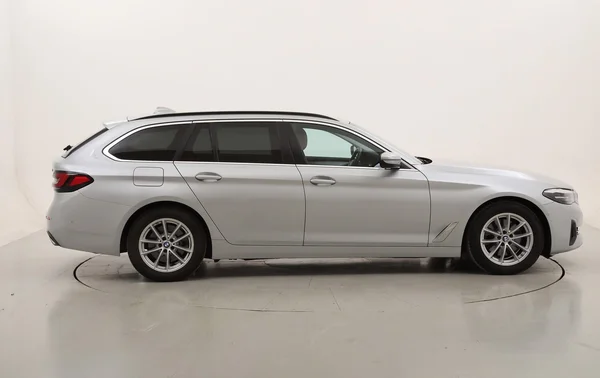 BMW 5 SW (G31 LCI) (2020) — foto 30 van 33
