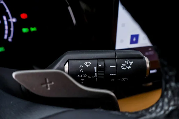 Lexus NX 450h+ (2023) — foto 13 van 60