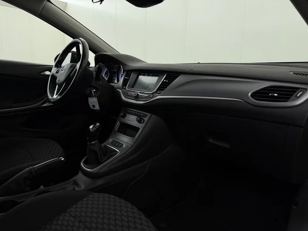 OPEL Astra (2021) — foto 3 van 27