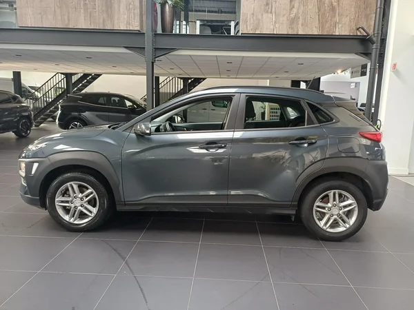 Hyundai Kona (2021) — foto 24 van 28